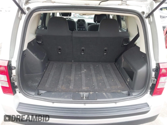 2011 Jeep Patriot Sport with VIN 1J4NF1GB6BD188630, listed as a IAAI auction lot 41511922 with 53,506 mi miles. Bid and sale history available at carsss.com. Image 17.