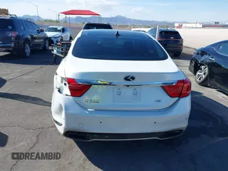 2015 Kia K900 Luxury with VIN KNALW4D48F6022640, listed as a IAAI auction lot 41923040 with 95,557 mi miles. Bid and sale history available at carsss.com. Image 17.