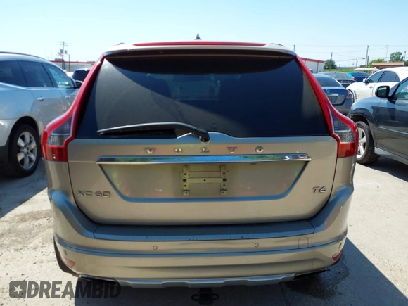 2015 Volvo XC60 T6 Drive-E Platinum с VIN YV449MDM8F2664536, выставлен на аукционе IAAI как лот 42037988 с пробегом 126 550 миль миль и . История ставок и продаж доступна на DreamBid. Изображение 16.