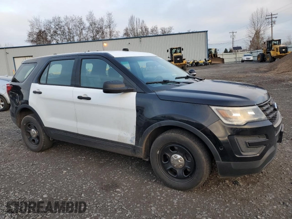 2016 Ford Utility Police Interceptor with VIN 1FM5K8AR9GGB65778, listed as a Copart auction lot 87924605 with 131,720 mi miles and Clean Title. Bid and sale history available at carsss.com. Image 4.