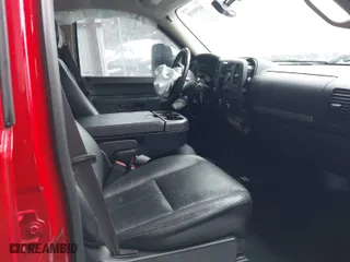 2012 Chevrolet Silverado 1500 LT with VIN 3GCPKSE7XCG237301, listed as a IAAI auction lot 41595958 with 181,857 mi miles. Bid and sale history available at carsss.com. Image 5.