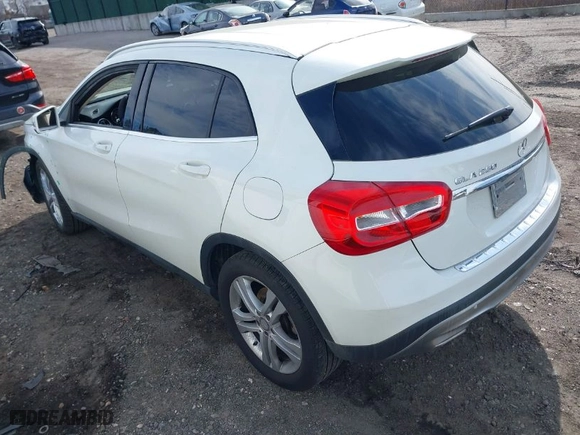 2016 Mercedes-Benz GLA with VIN WDCTG4EB4GJ258174, listed as a IAAI auction lot 41595364 with 112,649 mi miles. Bid and sale history available at carsss.com. Image 3.