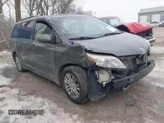 2012 Toyota Sienna XLE AAS with VIN 5TDYK3DCXCS206978, listed as a IAAI auction lot 41374061 with 307,827 mi miles and . Bid and sale history available at DreamBid. Image 1.