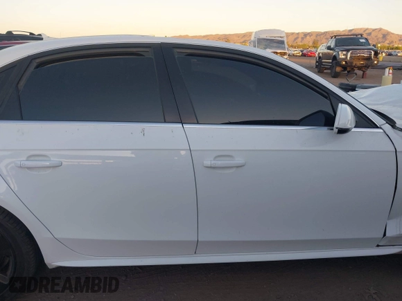 2016 Audi A4 Premium z VIN WAUAFAFL4GN008607, wystawiony jako IAAI lot #42289079 z przebiegiem Nie podano mil oraz . Historia ofert i sprzedaży dostępna na DreamBid. Obrazek 12.