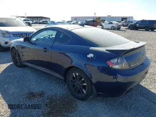 2008 Hyundai Tiburon GS z VIN KMHHM66D68U279989, wystawiony jako IAAI lot #41605072 z przebiegiem 181 870 mil mil oraz . Historia ofert i sprzedaży dostępna na DreamBid. Obrazek 3.