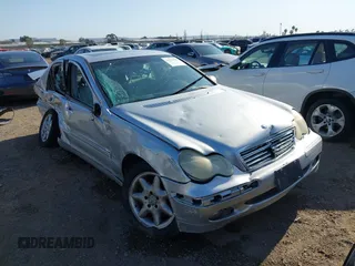 2003 Mercedes-Benz C 320 с VIN WDBRF64J73F381521, выставлен на аукционе IAAI как лот 41970103 с пробегом 119 180 миль миль и . История ставок и продаж доступна на DreamBid. Изображение 1.