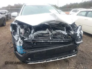 2023 Toyota Corolla Cross XLE с VIN 7MUDAAAG5PV062216, выставлен на аукционе IAAI как лот 40851564 с пробегом 21 120 миль миль и . История ставок и продаж доступна на DreamBid. Изображение 6.