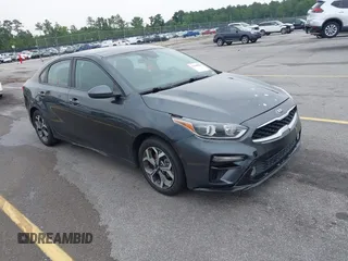 2020 Kia Forte LXS z VIN 3KPF24AD6LE195529, wystawiony jako IAAI lot #42349259 z przebiegiem 93 241 mil mil oraz . Historia ofert i sprzedaży dostępna na DreamBid. Obrazek 1.
