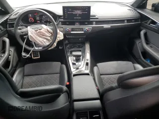 2023 Audi S4 Premium Plus z VIN WAUB4AF49PA010329, wystawiony jako Copart lot #57751685 z przebiegiem 26 608 mil mil oraz Szkoda całkowita • Salvage title. Historia ofert i sprzedaży dostępna na DreamBid. Obrazek 8.