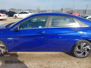 2025 Hyundai Elantra SEL Convenience with VIN KMHLS4DG1SU923939, listed as a IAAI auction lot 41893798 with 3,653 mi miles. Bid and sale history available at carsss.com. Image 14.
