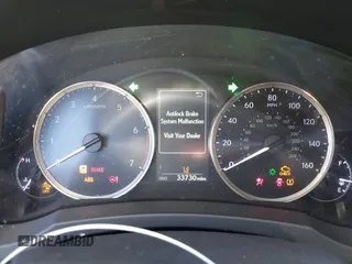2019 Lexus IS with VIN JTHBA1D23K5099666, listed as a IAAI auction lot 40810912 with 33,730 mi miles. Bid and sale history available at carsss.com. Image 7.