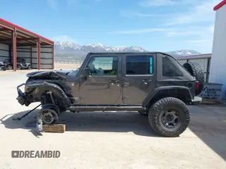 2014 Jeep Wrangler Unlimited Rubicon с VIN 1C4BJWFG2EL279938, выставлен на аукционе IAAI как лот 41920729 с пробегом 76 418 миль миль и . История ставок и продаж доступна на DreamBid. Изображение 15.