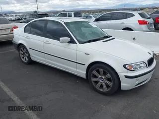 2004 BMW 3 Series 325i with VIN WBAET37444NJ45412, listed as a IAAI auction lot 41766838 with 1 mi miles. Bid and sale history available at carsss.com. Image 1.
