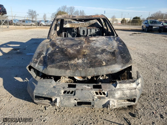 2006 Chevrolet Silverado 2500HD Work Truck with VIN 1GCHK23266F110272, listed as a Copart auction lot 42327625 with 0 mi miles and Non Repairable. Bid and sale history available at carsss.com. Image 5.