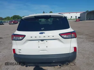 2022 Ford Escape SE z VIN 1FMCU0G64NUB84513, wystawiony jako IAAI lot #42579903 z przebiegiem 44 546 mil mil oraz . Historia ofert i sprzedaży dostępna na DreamBid. Obrazek 17.