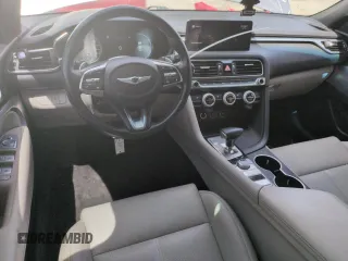 2022 Genesis G70 2.0T z VIN KMTG34TA2NU095874, wystawiony jako Copart lot #56803375 z przebiegiem 61 492 mil mil oraz Szkoda całkowita • Salvage title. Historia ofert i sprzedaży dostępna na DreamBid. Obrazek 8.