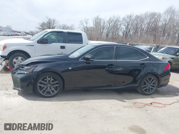 2020 Lexus IS 300 F Sport z VIN JTHGA1D20L5106242, wystawiony jako IAAI lot #41820832 z przebiegiem 40 403 mil mil oraz . Historia ofert i sprzedaży dostępna na DreamBid. Obrazek 14.