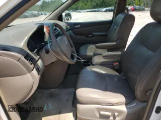 2004 Toyota Sienna XLE z VIN 5TDZA22C34S130347, wystawiony jako Copart lot #59532885 z przebiegiem 203 042 mil mil oraz Szkoda całkowita • Salvage title. Historia ofert i sprzedaży dostępna na DreamBid. Obrazek 7.