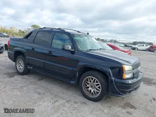 2006 Chevrolet Avalanche Z71 with VIN 3GNEK12Z36G180281, listed as a IAAI auction lot 41641274 with 99,217 mi miles. Bid and sale history available at carsss.com. Image 1.