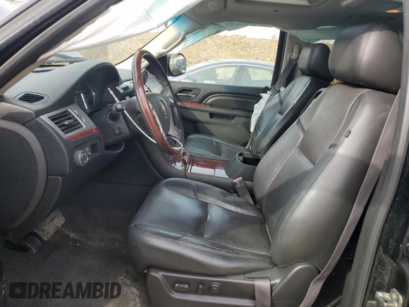 2012 Cadillac Escalade Luxury z VIN 1GYS4BEF4CR263477, wystawiony jako Copart lot #49687585 z przebiegiem 242 718 mil mil oraz Czysty tytuł • Clean title. Historia ofert i sprzedaży dostępna na DreamBid. Obrazek 7.