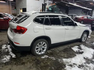 2014 BMW X1 xDrive28i with VIN WBAVL1C51EVY12411, listed as a Copart auction lot 44966055 with 76,462 mi miles and Salvage Title. Bid and sale history available at carsss.com. Image 3.