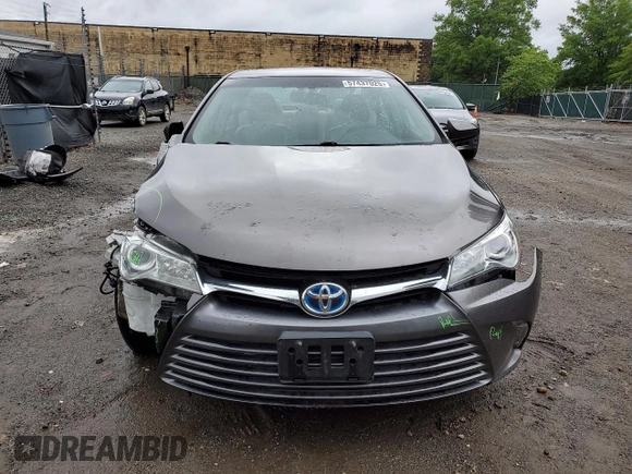 2017 Toyota Camry Hybrid LE z VIN 4T1BD1FK6HU205527, wystawiony jako Copart lot #57437025 z przebiegiem 55 826 mil mil oraz Szkoda całkowita • Salvage title. Historia ofert i sprzedaży dostępna na DreamBid. Obrazek 5.