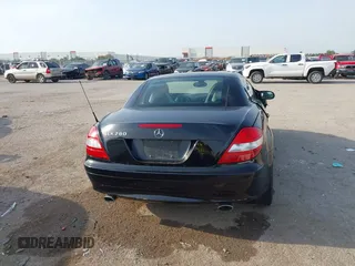2006 Mercedes-Benz SLK 280 z VIN WDBWK54F36F120962, wystawiony jako IAAI lot #42269968 z przebiegiem 132 752 mil mil oraz . Historia ofert i sprzedaży dostępna na DreamBid. Obrazek 16.