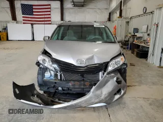 2012 Toyota Sienna LE AAS с VIN 5TDKK3DCXCS244099, выставлен на аукционе Copart как лот 57653065 с пробегом 74 127 миль миль и Чистый • Clean title. История ставок и продаж доступна на DreamBid. Изображение 5.