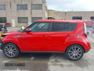 2018 Kia Soul ! with VIN KNDJX3AA8J7537510, listed as a IAAI auction lot 41773156 with 144,882 mi miles. Bid and sale history available at carsss.com. Image 15.