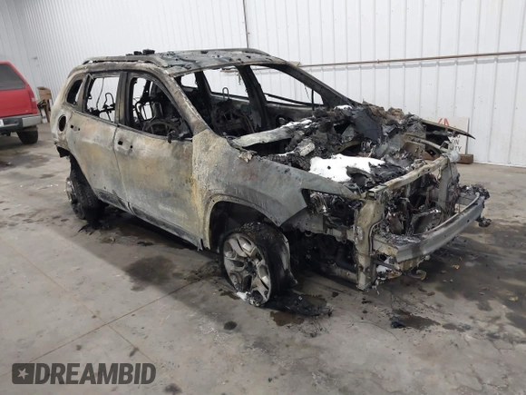 2019 Jeep Cherokee Trailhawk Elite with VIN 1C4PJMBX6KD397657, listed as a IAAI auction lot 41618926 with 1 mi miles. Bid and sale history available at carsss.com. Image 1.