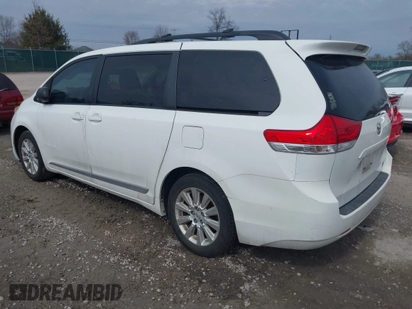 2011 Toyota Sienna XLE with VIN 5TDDK3DC3BS029395, listed as a IAAI auction lot 41715459 with 235,772 mi miles. Bid and sale history available at carsss.com. Image 3.