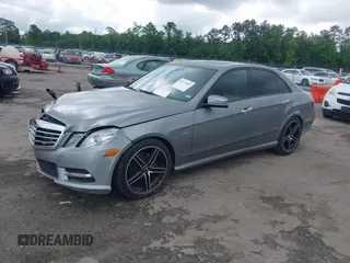 2012 Mercedes-Benz E 350 Luxury z VIN WDDHF8JB5CA601960, wystawiony jako IAAI lot #42274484 z przebiegiem 223 569 mil mil oraz . Historia ofert i sprzedaży dostępna na DreamBid. Obrazek 16.