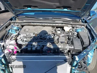 2025 Toyota Camry LE z VIN 4T1DAACK0SU038983, wystawiony jako IAAI lot #42300193 z przebiegiem 8690 mil mil oraz . Historia ofert i sprzedaży dostępna na DreamBid. Obrazek 10.