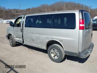 2006 Chevrolet Express Passenger с VIN 1GAHG35U961270030, выставлен на аукционе IAAI как лот 41902735 с пробегом 163 367 миль миль и . История ставок и продаж доступна на DreamBid. Изображение 3.