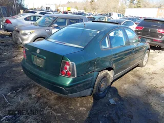 2001 Volkswagen Passat с VIN WVWAC63B51E005033, выставлен на аукционе IAAI как лот 41690522 с пробегом 202 384 миль миль и . История ставок и продаж доступна на DreamBid. Изображение 4.