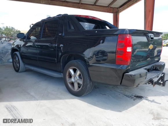 2012 Chevrolet Avalanche LTZ with VIN 3GNTKGE77CG188934, listed as a IAAI auction lot 42105759 with 191,919 mi miles. Bid and sale history available at carsss.com. Image 3.