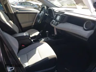 2018 Toyota RAV4 XLE z VIN JTMWFREV4JJ168138, wystawiony jako IAAI lot #41845337 z przebiegiem 122 509 mil mil oraz . Historia ofert i sprzedaży dostępna na DreamBid. Obrazek 5.