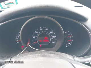 2019 Kia Soul z VIN KNDJN2A20K7656081, wystawiony jako IAAI lot #42272939 z przebiegiem 140 223 mil mil oraz . Historia ofert i sprzedaży dostępna na DreamBid. Obrazek 7.