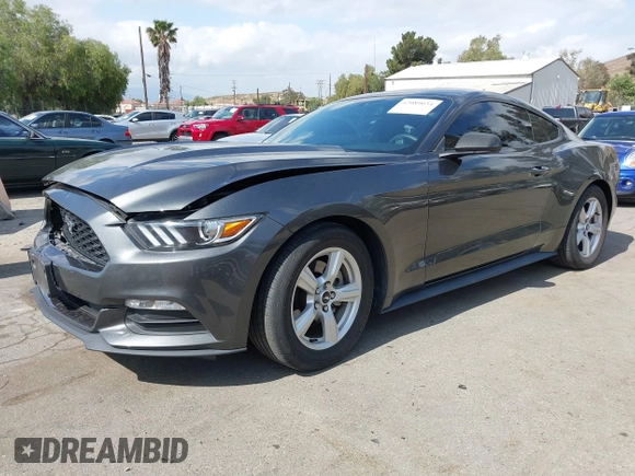 2017 Ford Mustang V6 z VIN 1FA6P8AM8H5336232, wystawiony jako IAAI lot #42089034 z przebiegiem 72 257 mil mil oraz . Historia ofert i sprzedaży dostępna na DreamBid. Obrazek 20.