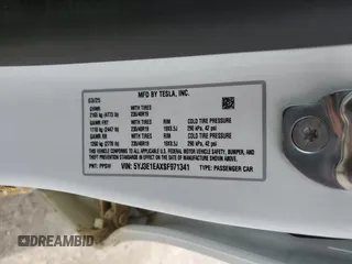 2025 Tesla Model 3 Long Range z VIN 5YJ3E1EAXSF971341, wystawiony jako Copart lot #57615695 z przebiegiem 4 823 mil mil oraz Szkoda całkowita • Salvage title. Historia ofert i sprzedaży dostępna na DreamBid. Obrazek 12.