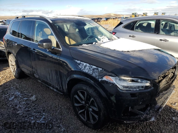 2016 Volvo XC90 T6 Momentum with VIN YV4A22PK2G1084096, listed as a Copart auction lot 70606302 with 132,238 mi miles. Bid and sale history available at carsss.com. Image 4.