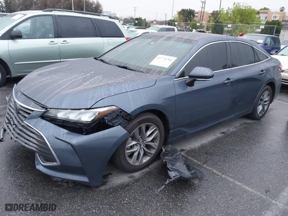 2019 Toyota Avalon XLE with VIN 4T1BZ1FB3KU033885, listed as a IAAI auction lot 41774796 with 77,835 mi miles. Bid and sale history available at carsss.com. Image 2.