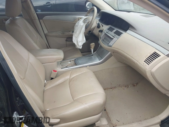 2010 Toyota Avalon XL with VIN 4T1BK3DB8AU358260, listed as a IAAI auction lot 41942640 with 230,584 mi miles and . Bid and sale history available at carsss.com. Image 5.