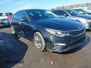 2019 Kia Optima LX z VIN 5XXGT4L31KG326345, wystawiony jako IAAI lot #41283670 z przebiegiem 93 241 mil mil oraz . Historia ofert i sprzedaży dostępna na DreamBid. Obrazek 1.