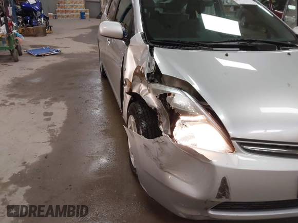 2008 Toyota Prius with VIN JTDKB20U883299913, listed as a IAAI auction lot 41143444 with 124,074 mi miles. Bid and sale history available at carsss.com. Image 17.