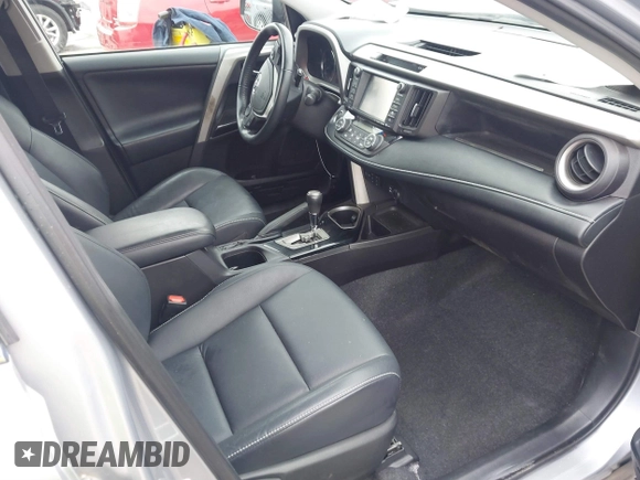 2017 Toyota RAV4 Limited with VIN 2T3YFREV0HW403543, listed as a IAAI auction lot 41448264 with 17,529 mi miles. Bid and sale history available at carsss.com. Image 5.