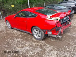 2020 Ford Mustang EcoBoost z VIN 1FA6P8TH2L5122958, wystawiony jako IAAI lot #42151031 z przebiegiem 47 793 mil mil oraz . Historia ofert i sprzedaży dostępna na DreamBid. Obrazek 3.