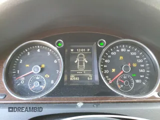 2012 Volkswagen CC Lux Plus z VIN WVWHP7AN4CE552626, wystawiony jako Copart lot #89023155 z przebiegiem 82 592 mil mil oraz Szkoda całkowita • Salvage title. Historia ofert i sprzedaży dostępna na DreamBid. Obrazek 9.