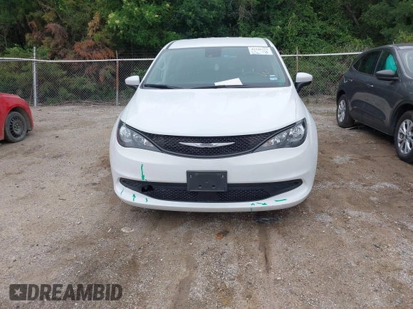 2023 Chrysler Voyager LX z VIN 2C4RC1CG1PR516123, wystawiony jako IAAI lot #42346775 z przebiegiem 41 235 mil mil oraz . Historia ofert i sprzedaży dostępna na DreamBid. Obrazek 12.