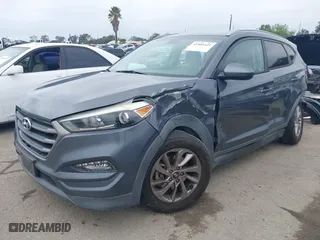 2016 Hyundai Tucson SE with VIN KM8J33A44GU176739, listed as a IAAI auction lot 41901421 with 85,377 mi miles. Bid and sale history available at carsss.com. Image 2.